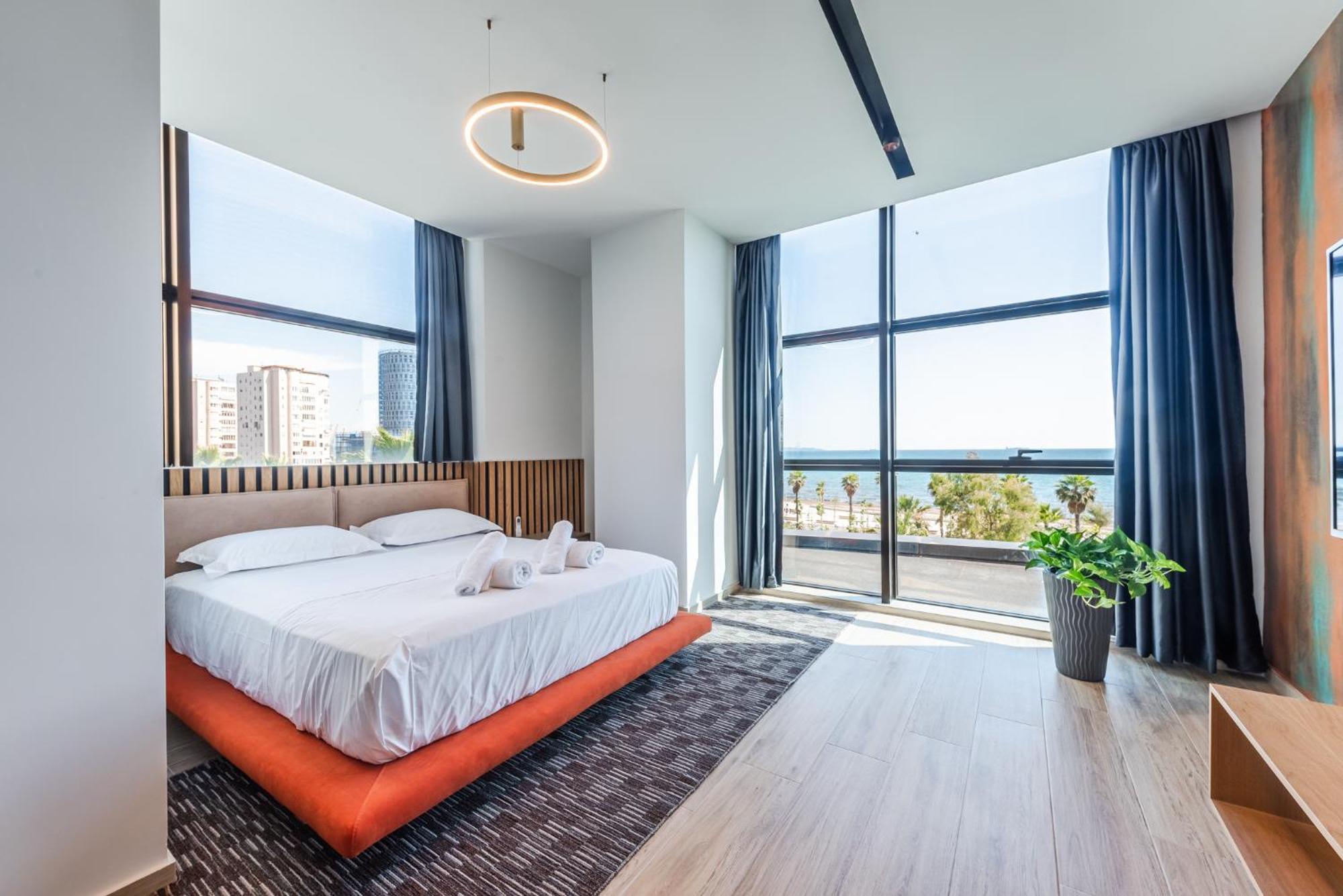 Marina Luxury Suites By Ps Durrës Eksteriør bilde